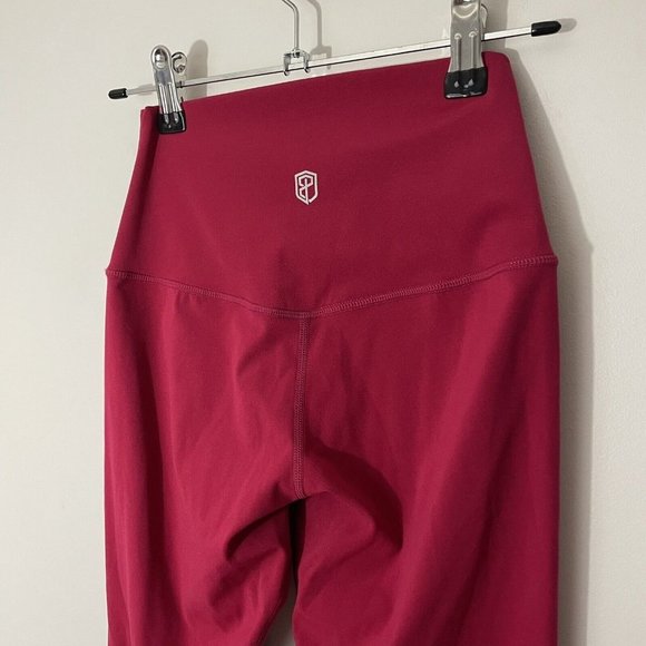 Born Primitive Leggings Womens M Cranberry Red Full Length High Rise Pants EUC - Picture 3 of 10